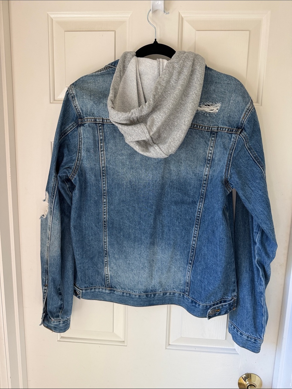 RISEN WOMEN’S DISTRESSED JEAN JACKET/DETACHABLE GRAY HOOD/SMALL - Picture 6 of 9